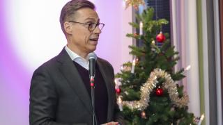Presidentti Alexander Stubb vieraili Malminniityn hoivakodissa.